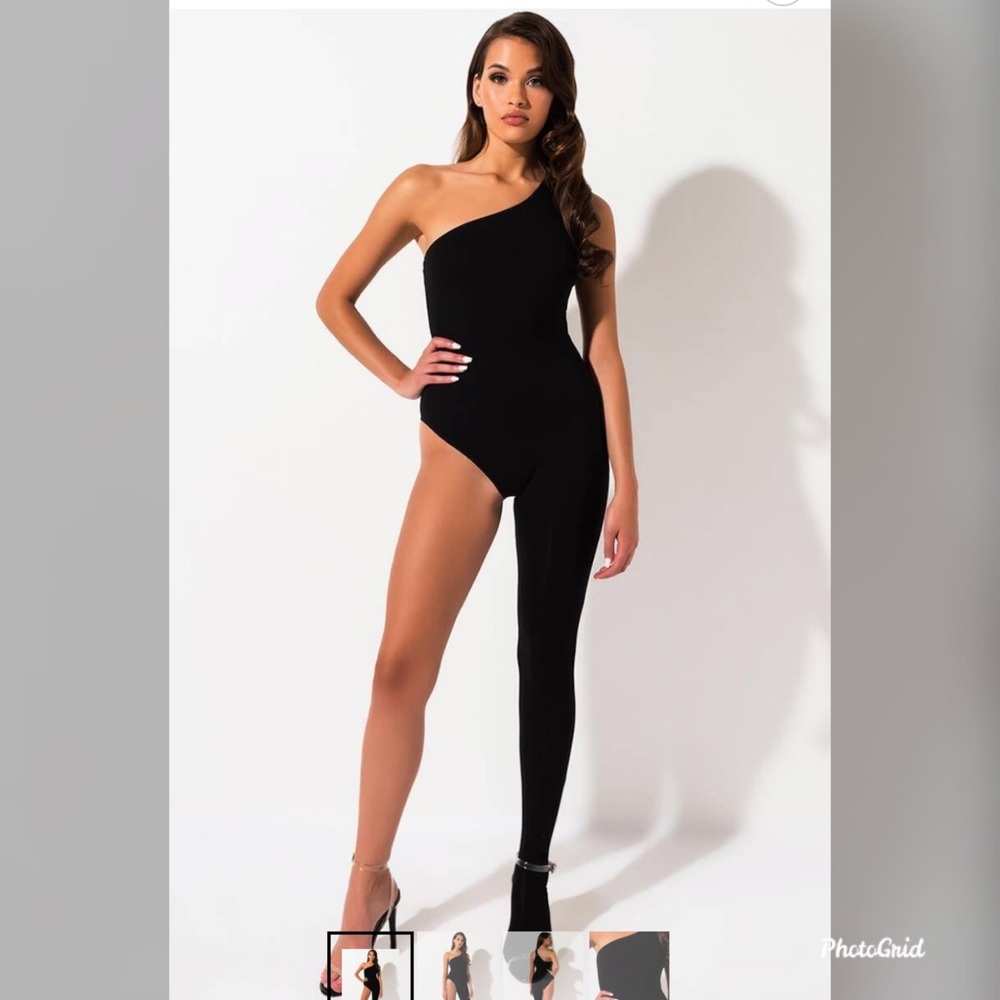 Show Stopper Jumpsuit - Picture 2 of 6